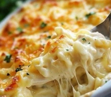 Dolly’s Creamy Chicken Noodle Casserole