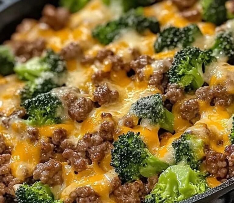Keto Hamburger and Broccoli Skillet