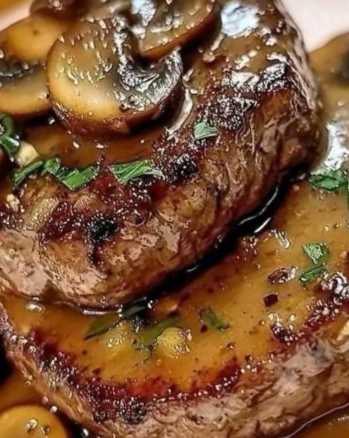Beef Steaks with Creamy Mushroom Sauce