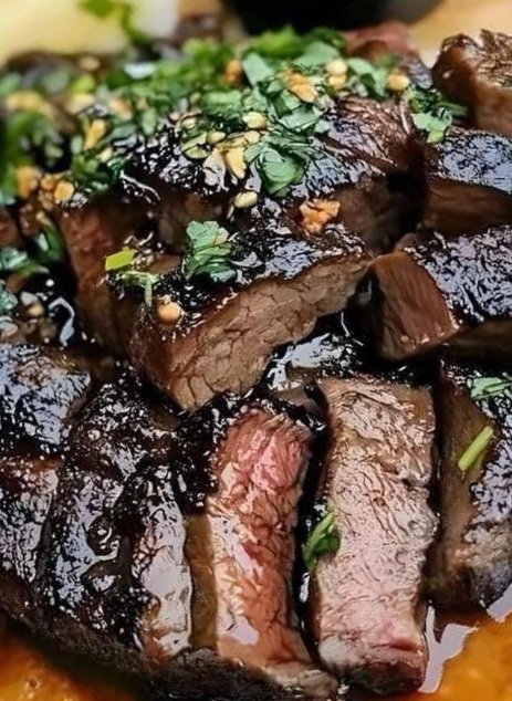 Fire-Grilled Marinated Steak with Spicy Thai Chili Sauce
