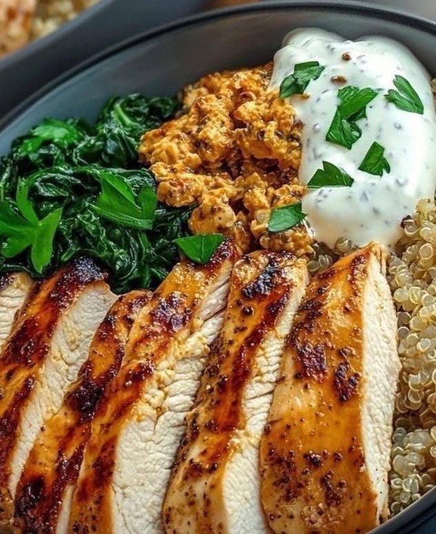 Creamy Spinach & Feta Quinoa Bowl with Grilled Chicken