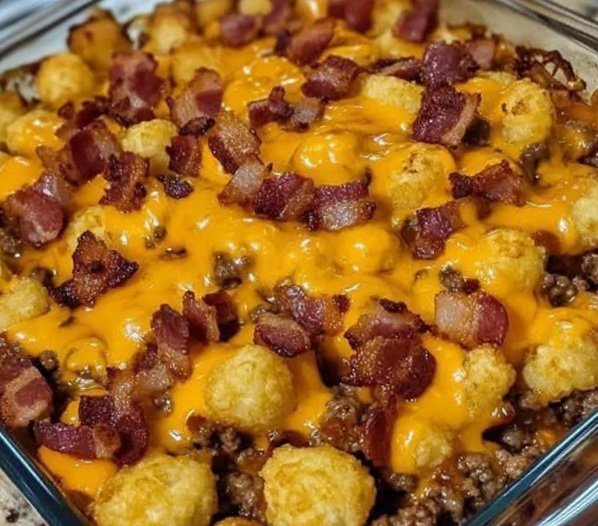 Cheesy Bacon Cheeseburger Tater Tot Casserole