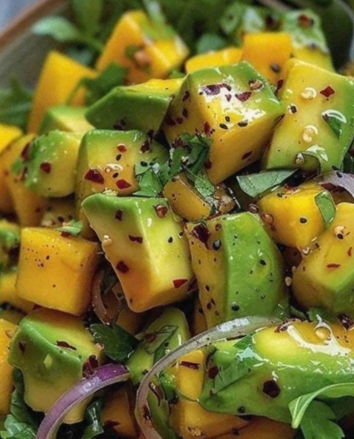 Fresh Mango Avocado Salad 🥭🥑