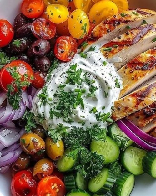 Mediterranean Chicken Salad Bowl Recipe 🥗🍗