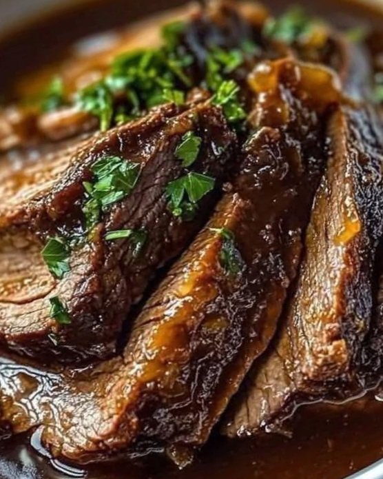 Melt-in-Your-Mouth Braised Brisket Bowl: A Comfort Food Masterpiece! 🥩🔥✨