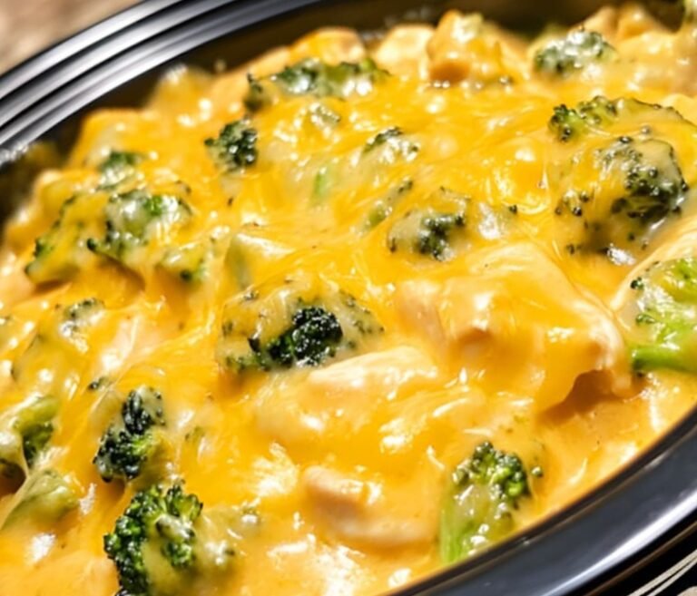 Slow Cooker Cheesy Chicken Broccoli Casserole: The Ultimate Comfort Food Recipe