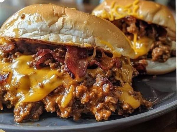 BBQ Beef Sloppy Joes Recipe: A Smoky, Tangy Twist on a Classic Comfort Food 🍔🔥🥩