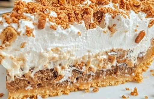 Decadent No-Bake Butterfinger Pie: A Creamy, Crunchy Dessert Delight