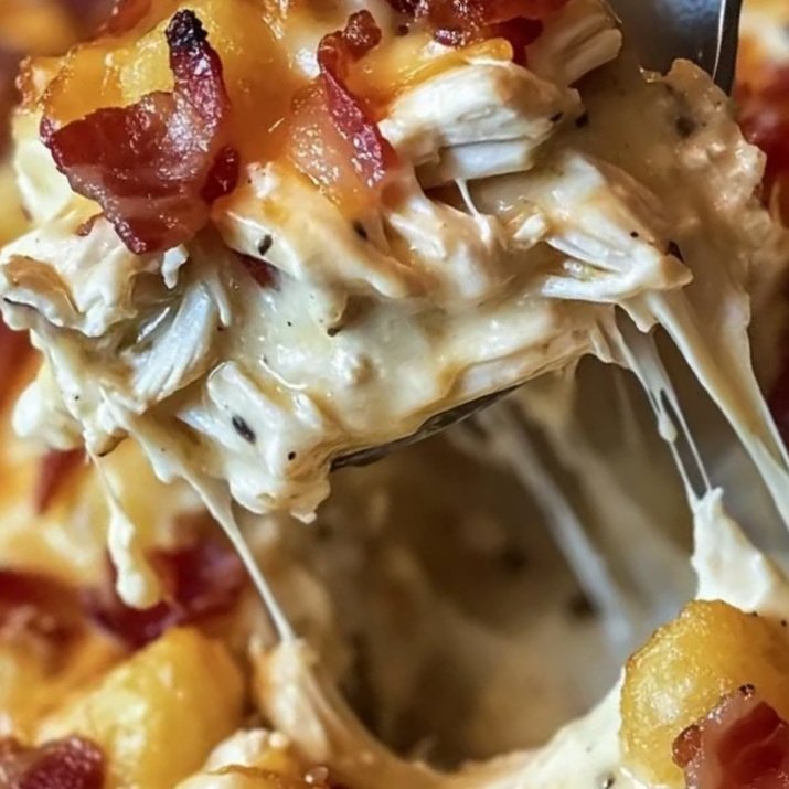 Chicken Bacon Crunch Casserole: A Comforting Weeknight Classic 🥓🧀🔥