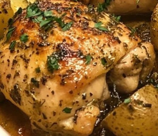 Herb-Roasted Chicken and Potatoes: A Cozy, Flavor-Packed One-Pan Dinner