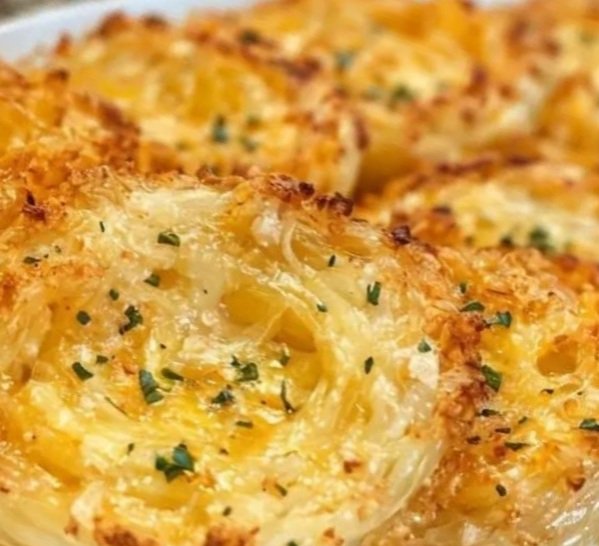 Tennessee Onions: A Sweet, Cheesy Southern Classic