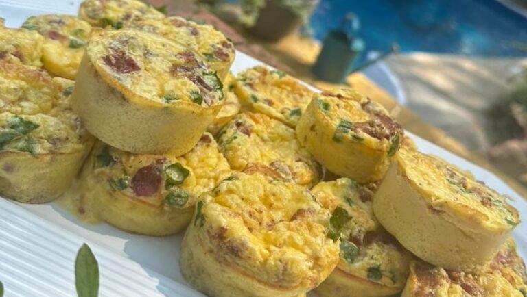 Bacon and Smoked Gouda Egg Bites: A Delicious Low-Calorie Treat
