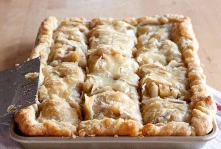 Grandma’s Flaky Fruit Slab Pie: A Family Treasure