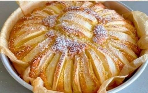 Irresistibly Soft and Fragrant Apple Cake Recipe
