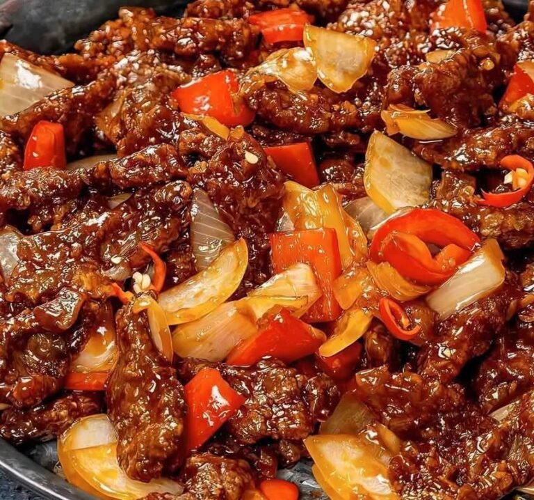 Crispy Beef Stir-Fry with Peppers and Onions: A Flavor-Packed Asian-Inspired Delight