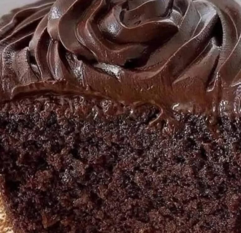 Decadent Chocolate Bliss Cake: A Foolproof Recipe for Chocolate Lovers