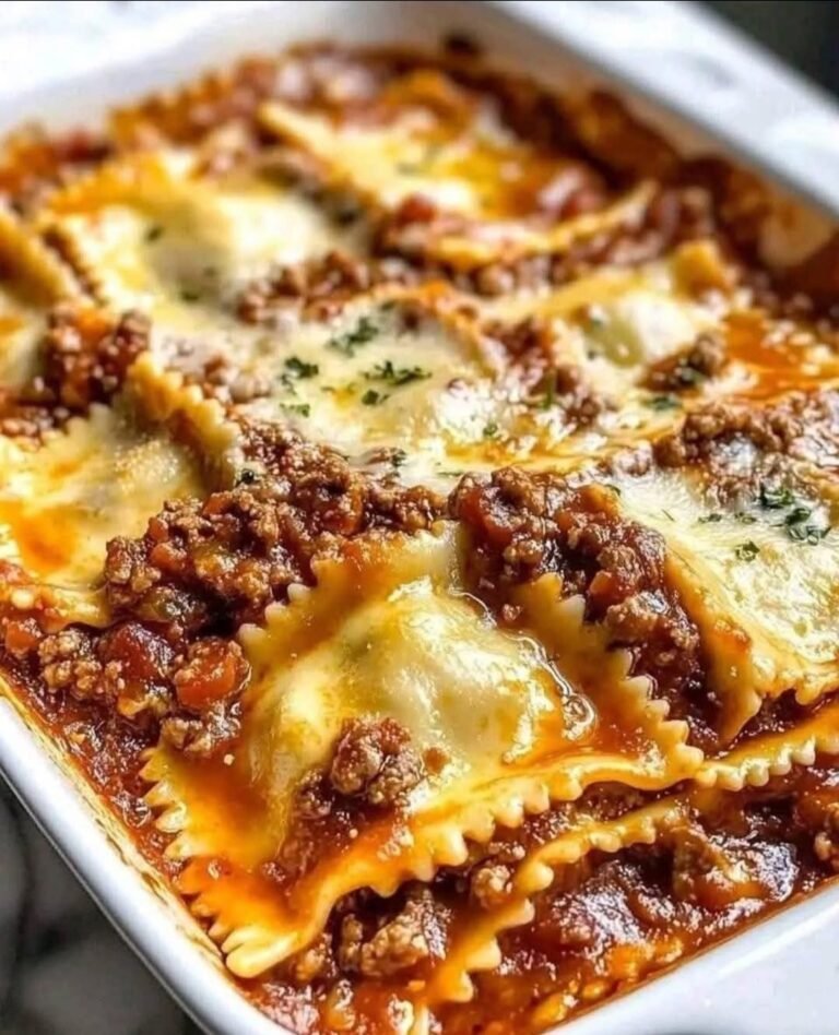 Easy Cheesy Baked Ravioli: A Comforting Italian-Inspired Casserole