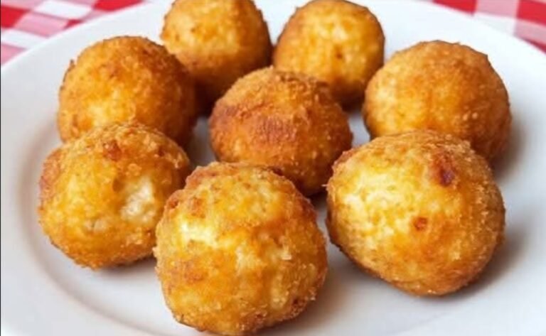 Crispy Cheesy Parmesan Chicken Bites: The Ultimate Crowd-Pleasing Snack 🧀🍗