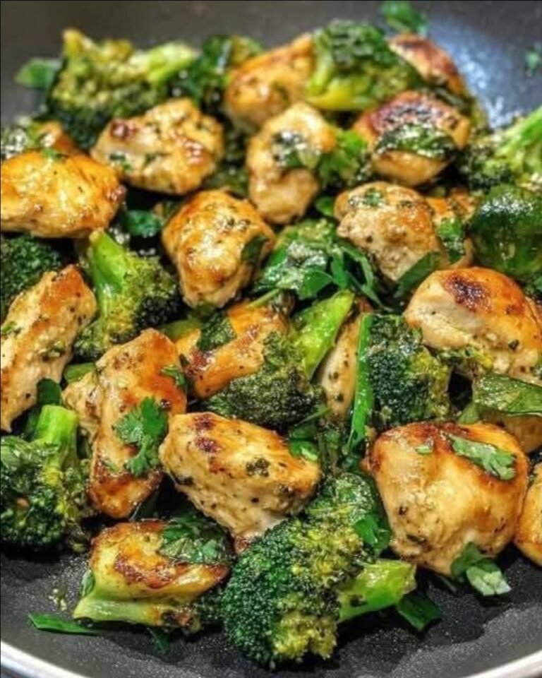Garlic Chicken with Broccoli and Spinach