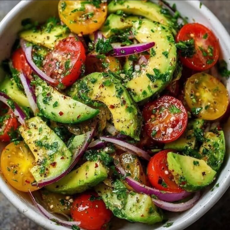 Avocado & Cherry Tomato Salad: Fresh, Zesty, and Healthy 🥑🍅