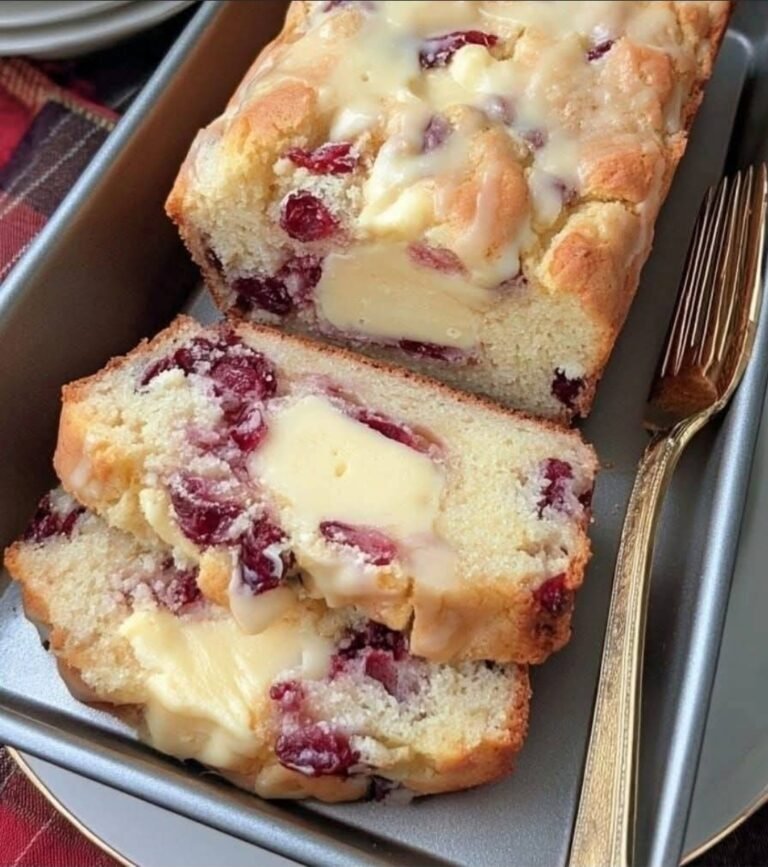 Cranberry Orange Bread with Simple Glaze: A Bright, Festive Loaf